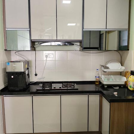 Nena Homestay Setia Alam, Air Conditioned, High Speed Internet Shah Alam Kültér fotó