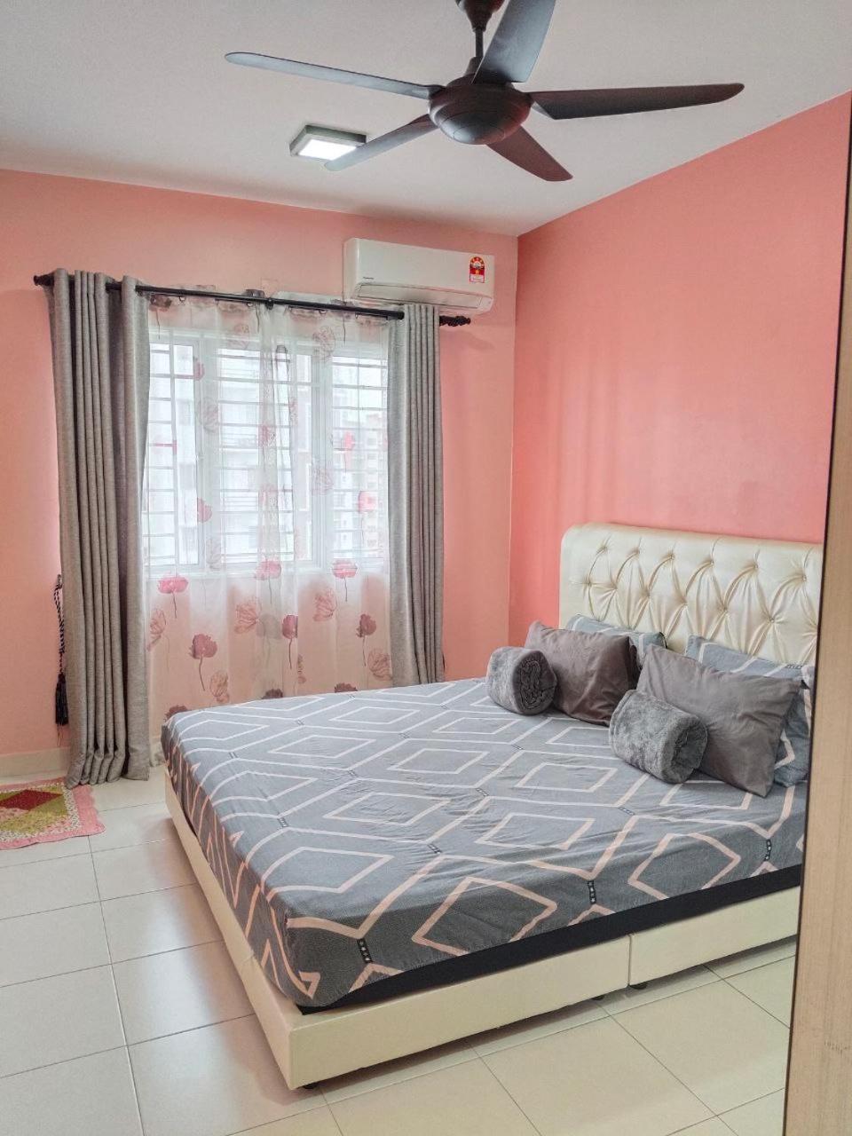 Nena Homestay Setia Alam, Air Conditioned, High Speed Internet Shah Alam Kültér fotó