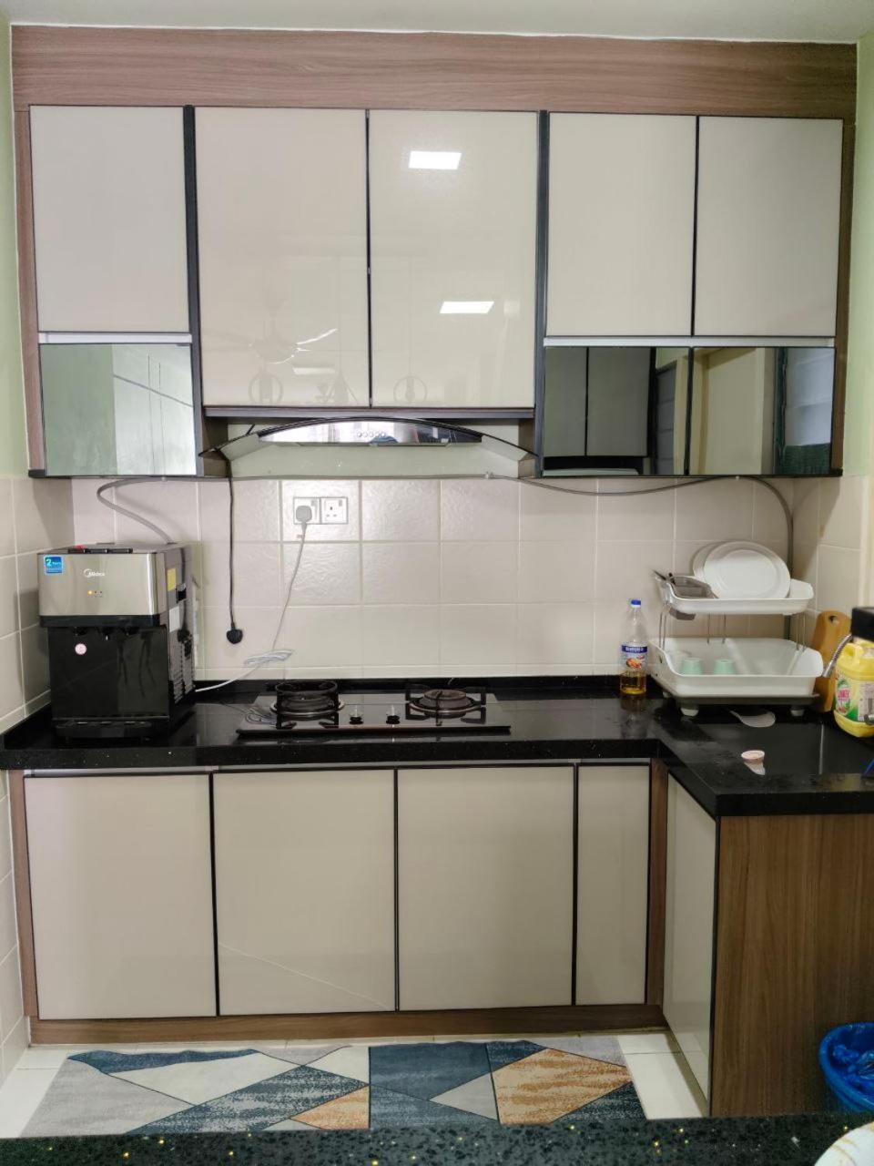 Nena Homestay Setia Alam, Air Conditioned, High Speed Internet Shah Alam Kültér fotó