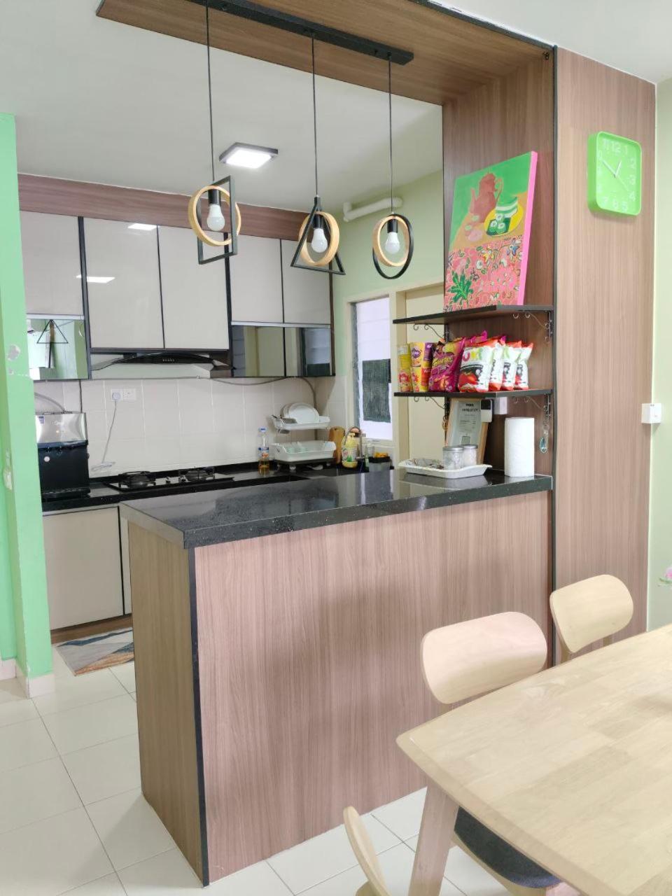 Nena Homestay Setia Alam, Air Conditioned, High Speed Internet Shah Alam Kültér fotó