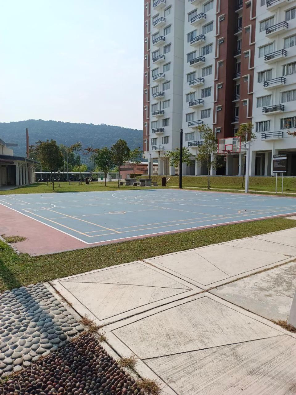 Nena Homestay Setia Alam, Air Conditioned, High Speed Internet Shah Alam Kültér fotó